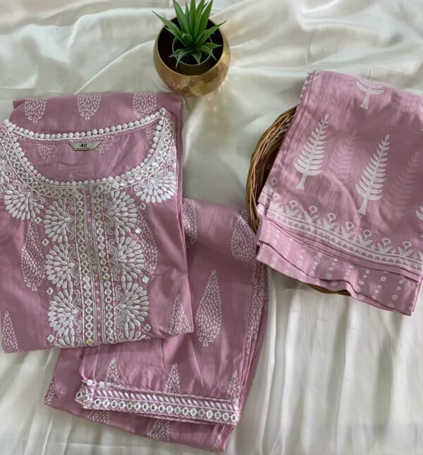 DAISY PINK SUIT