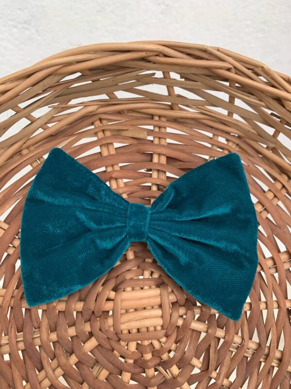 TEAL BLUE BOW CLIP